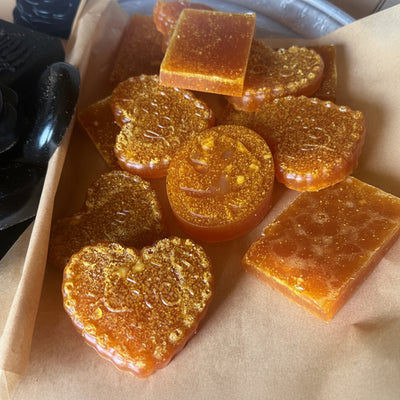 Calming Silk Turmeric + Lemon Peel Jojoba Soap – Gentle Glow & Exfoliation